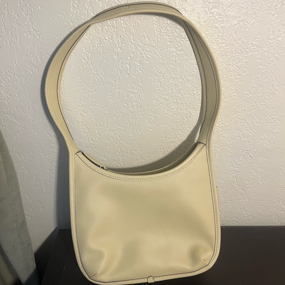 Coach Originals- Curve Zip Bag Moonlight